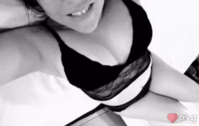 companion/Massage Vi / Violet Rivera in Minneapolis, MN