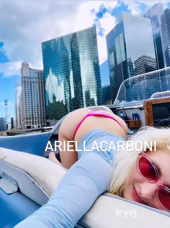 companion/Massage Ariella Carboni in Philadelphia, PA