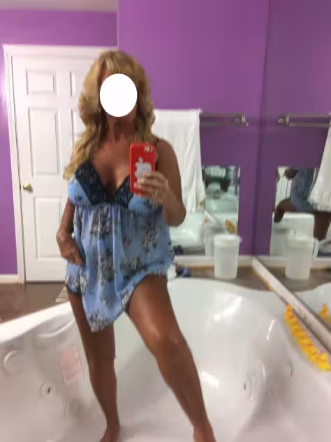 companion/Massage/S&M Hayley in Roanoke, VA