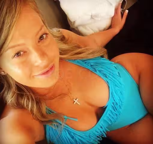 Ginger / Brittney Bottoms / Bella Bottoms, escort in Minneapolis, MN