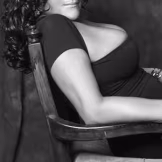White Platinum Addy, escort in Troy, MI