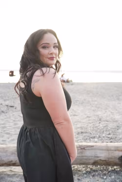 Ashley Rae, photo 4