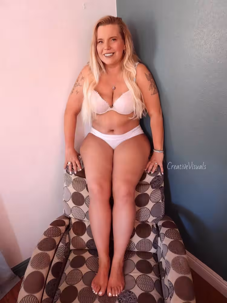 Hazel Hayes, photo 2