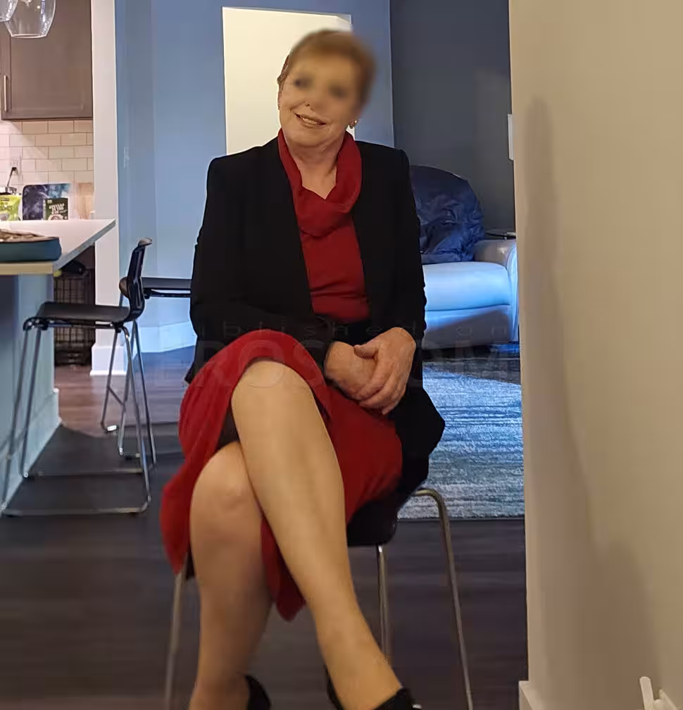 Renae, photo 10