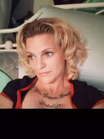 Tammy Taylor, photo 2