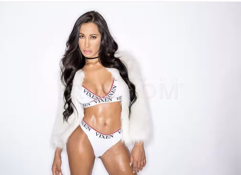 Amia Miley, escort in Westwood / Century City, CA