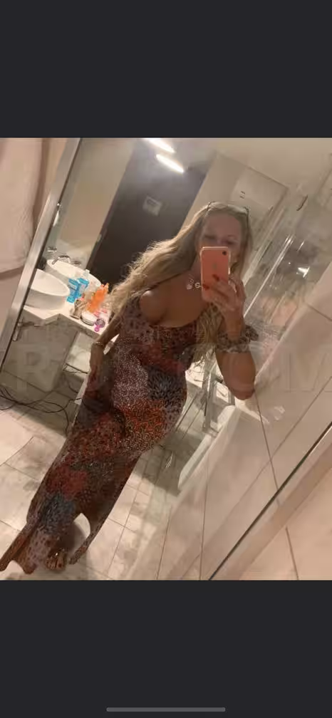 Brittney, photo 2
