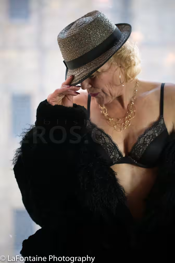 Katie, photo 2