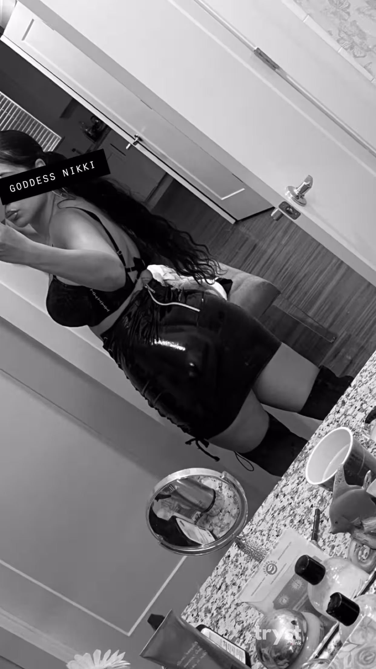 Nikki Luv, photo 4