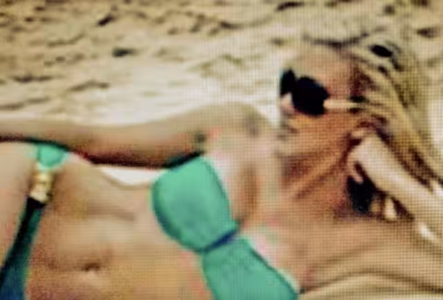 Tanya Holly, photo 3