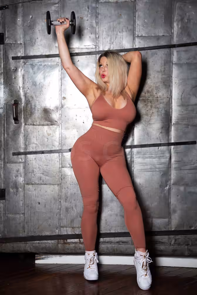 Brooke Lark, photo 8