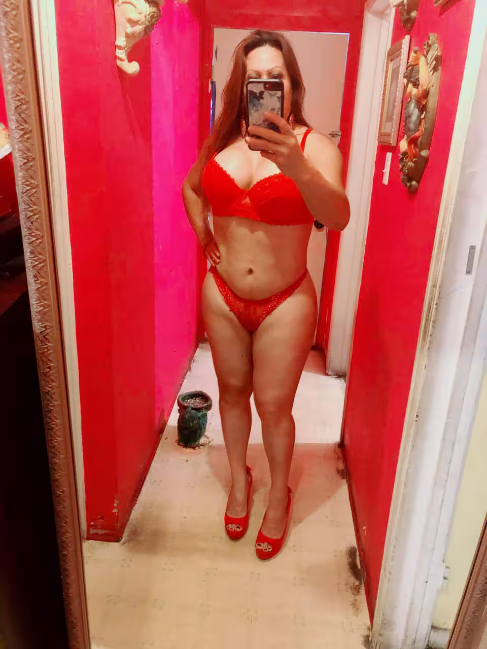 TS Brianna, photo 2