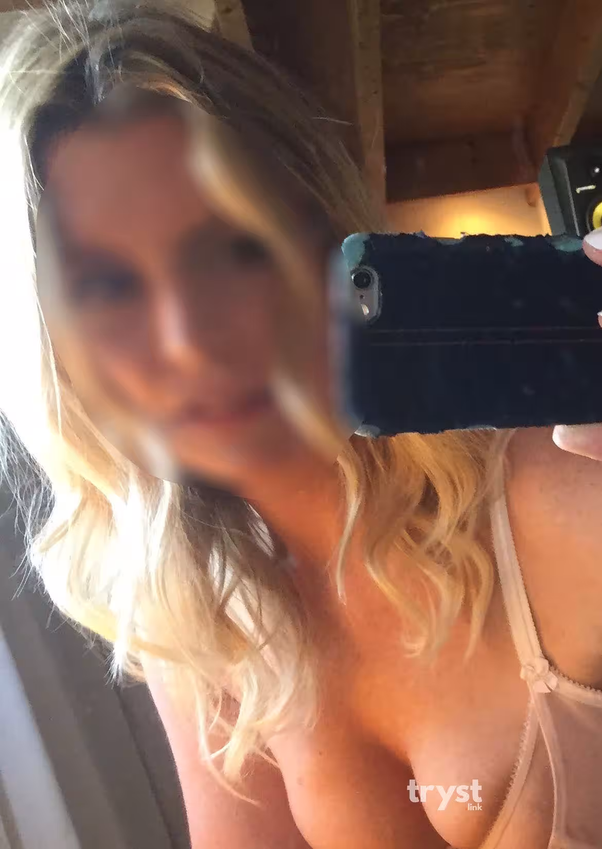 Heidi Holloway, photo 5