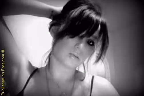 Vivian, escort in Chicago, IL