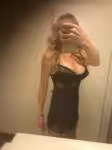 Taylor L, photo 3