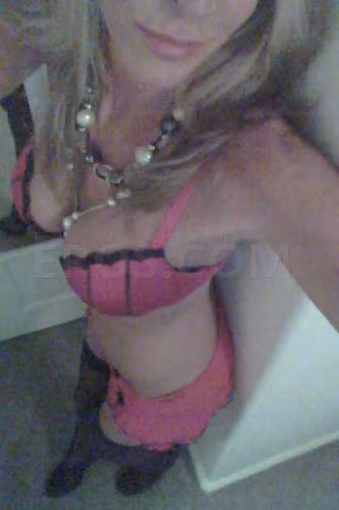 Brynn Hunter, photo 3