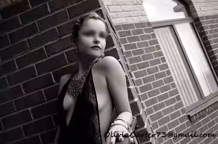 Olivia Carter, photo 2