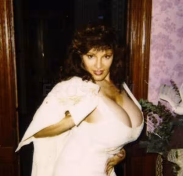 Busty Brianna / Cassandra, photo 5