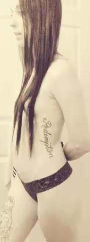 Naomi, photo 2