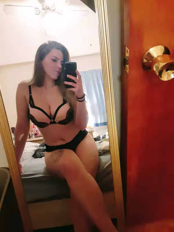 Mindy, escort in Virginia Beach, VA