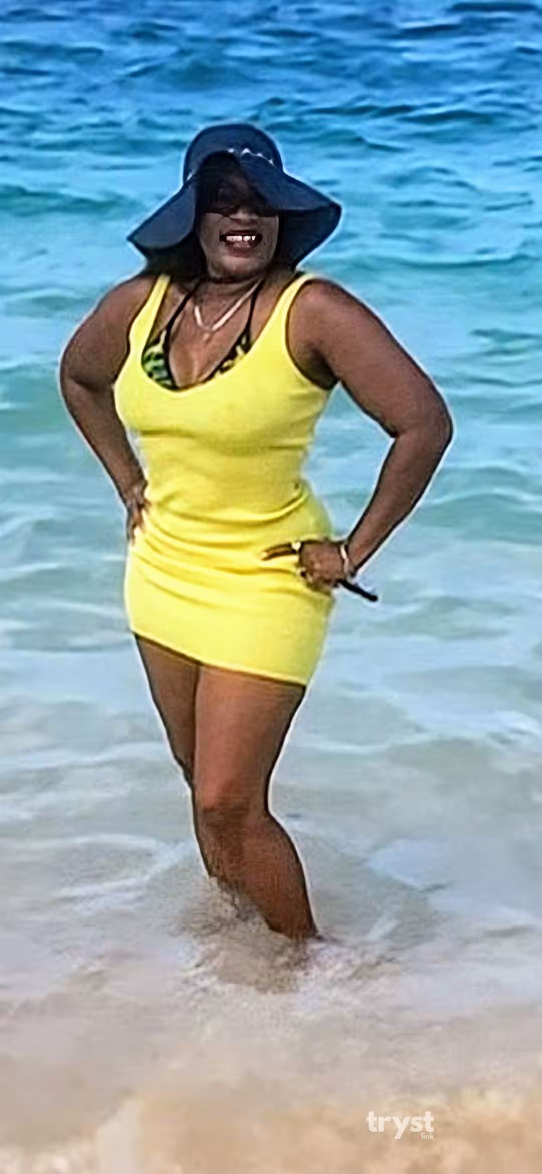 Ms. Santa / Summer, photo 2