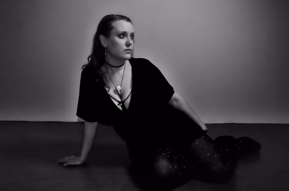 Eve, photo 2