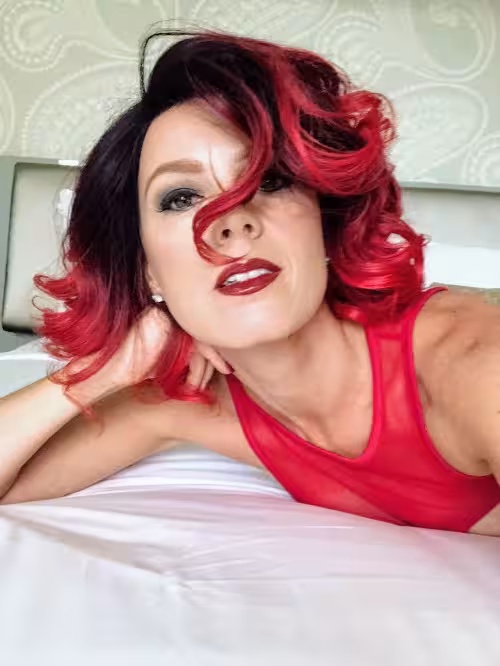 Ms. Viktoria Sway, photo 3