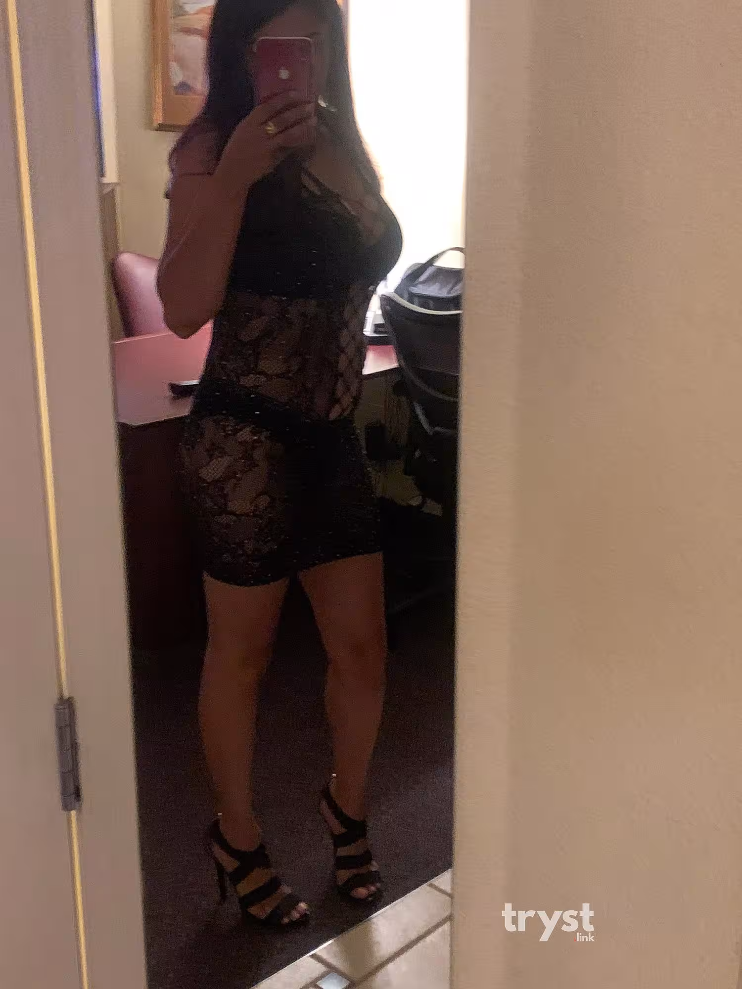 Yasmin, photo 2