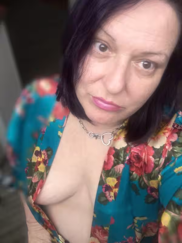 Violet, photo 2