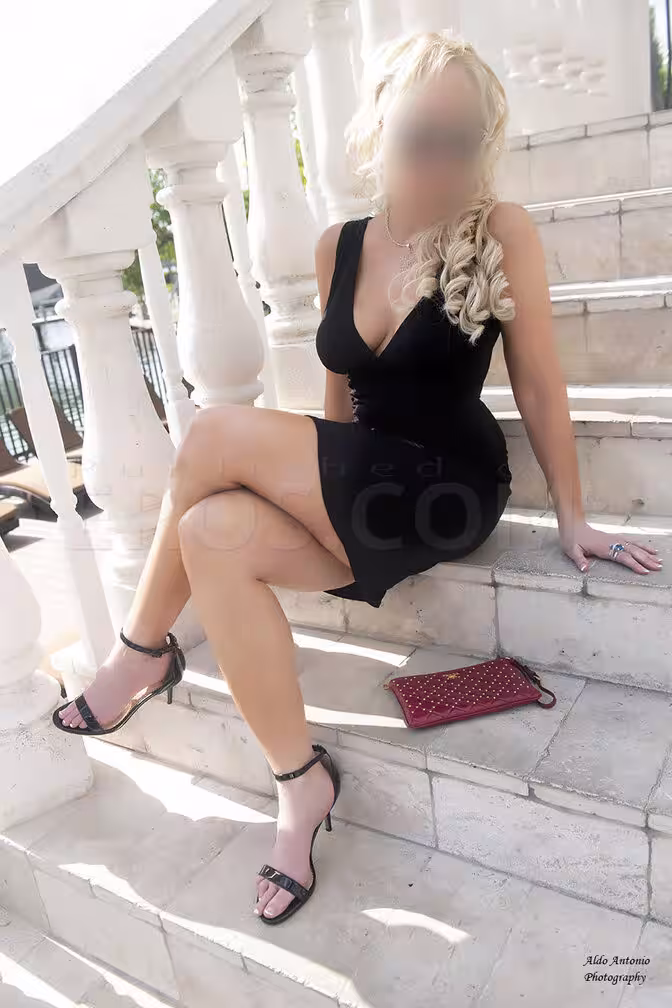 Suzy Solaris, photo 8