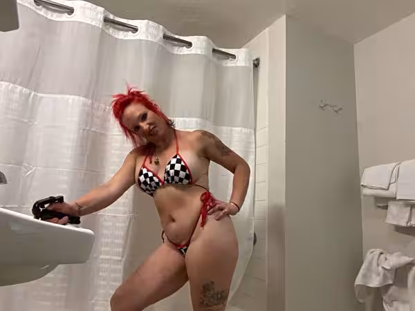 Harley Erickson / HarleyGirl, photo 2