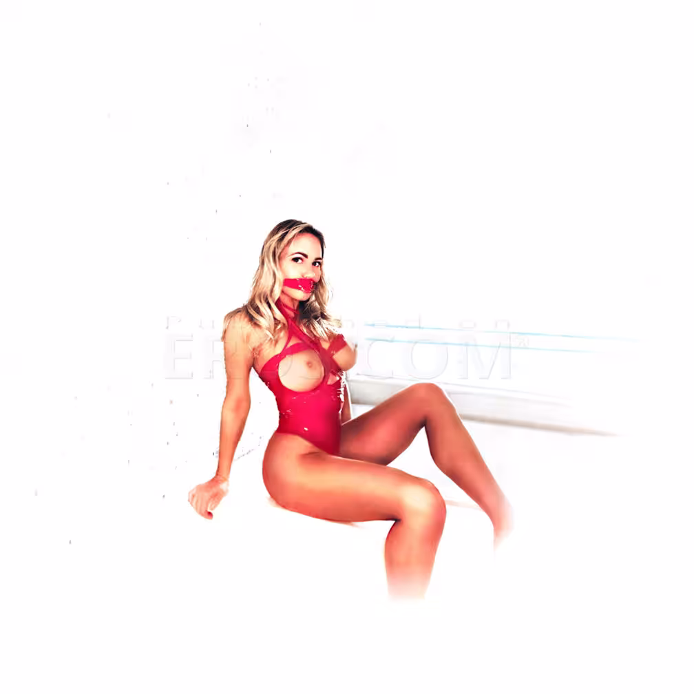 Emmy Michelle, photo 7