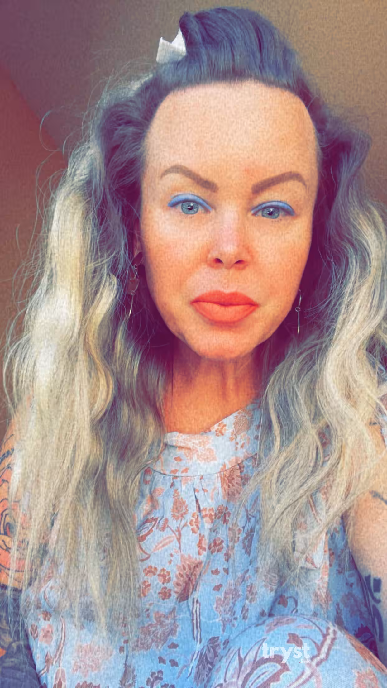 Erika James, photo 6