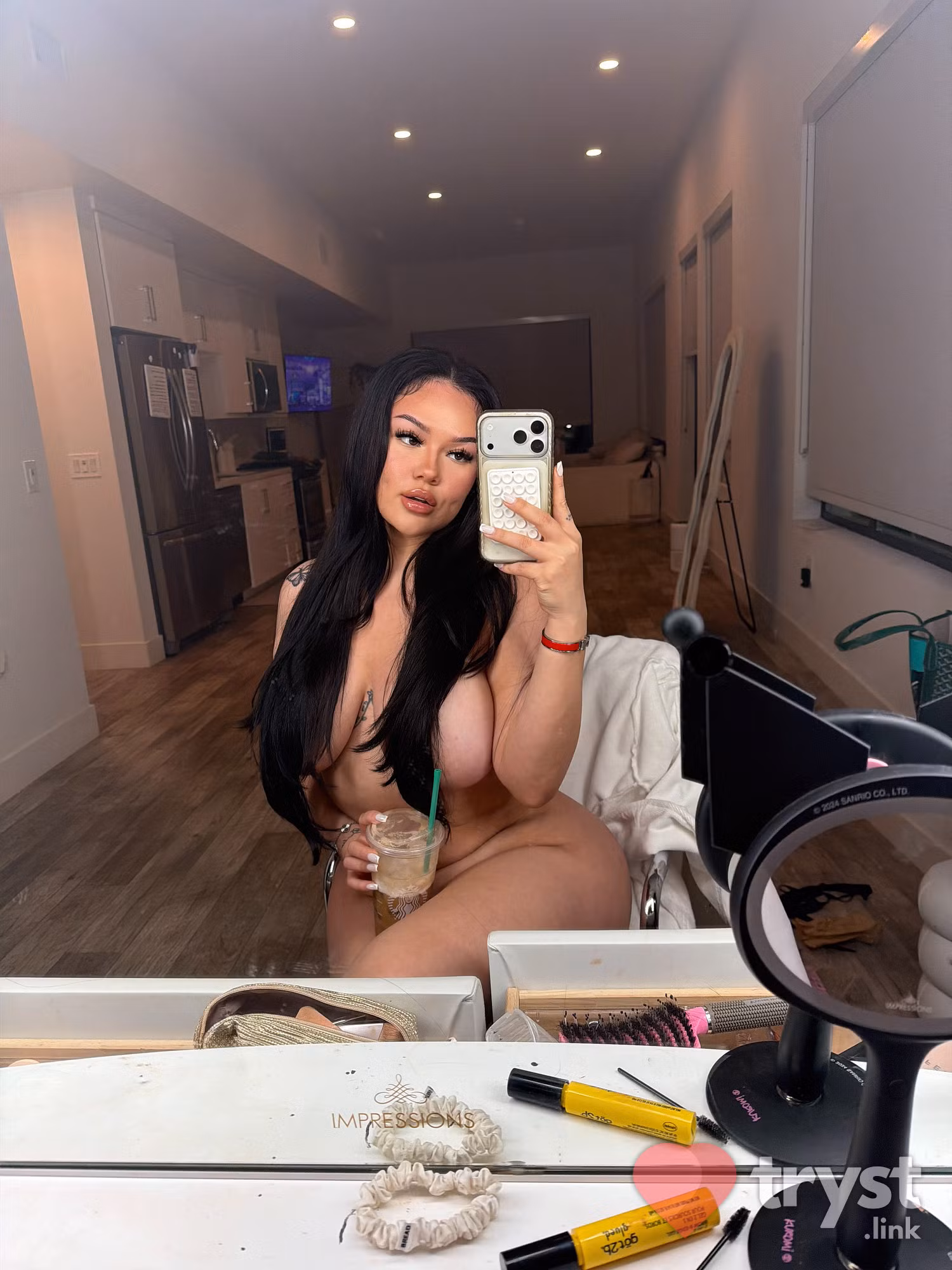 Demi, photo 4