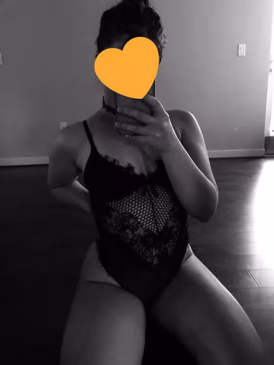 Nicole Moon, photo 10