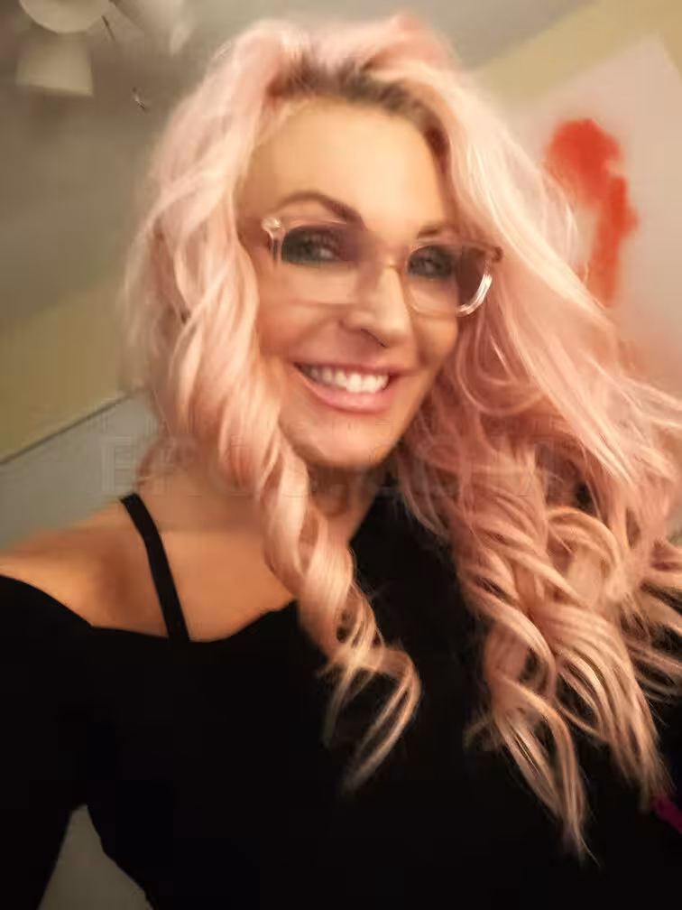 Alena Winters, photo 6