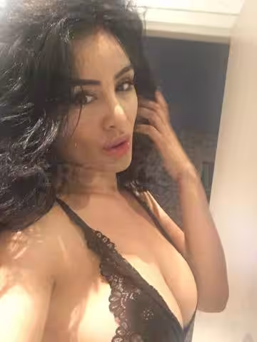 Adara London, photo 2