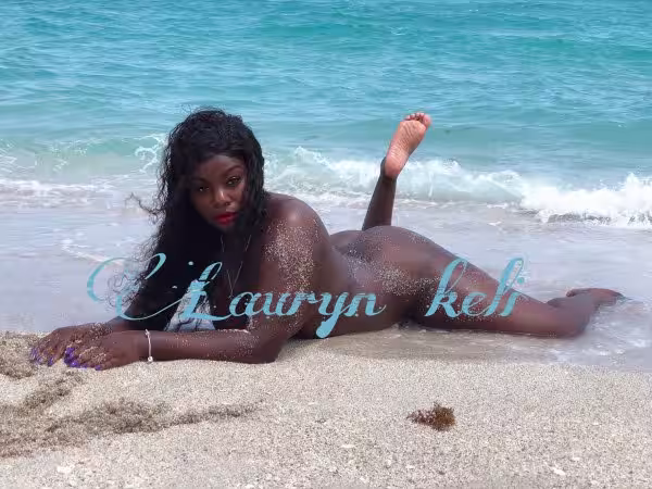 Lauryn Keli, photo 4