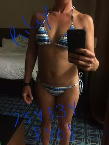 Riley, escort in Detroit, MI