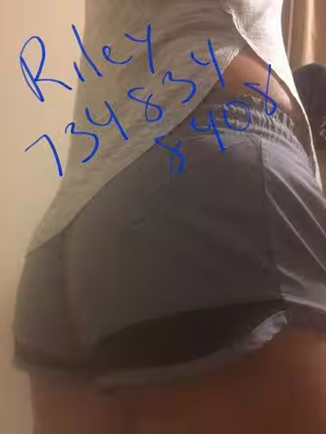 Riley, photo 3