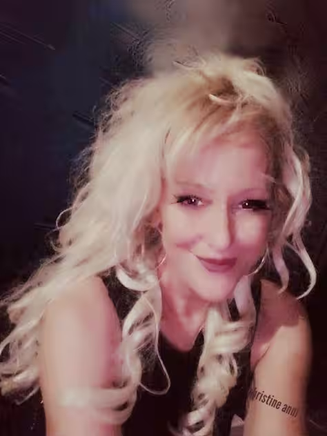 Christine, photo 3