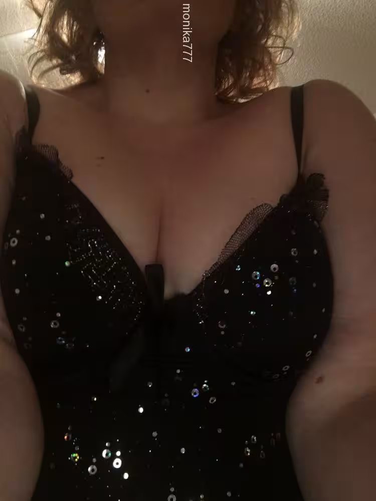 Monika, escort in Minneapolis, MN