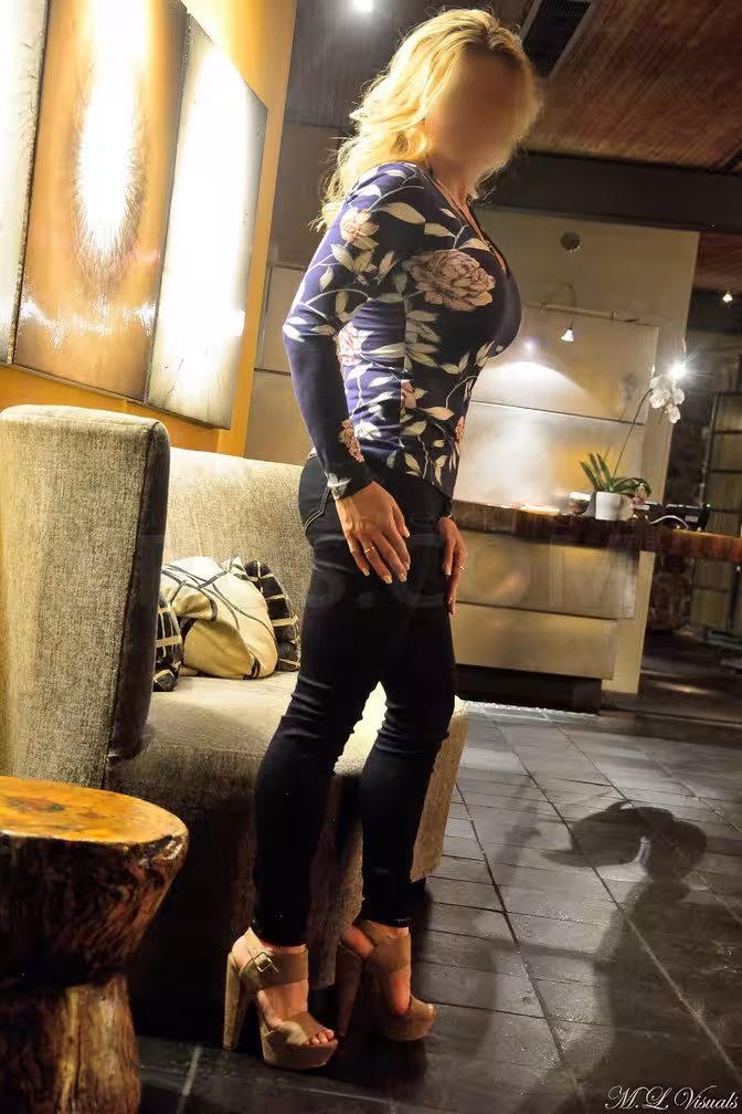 Amanda Parker, escort in San Diego, CA