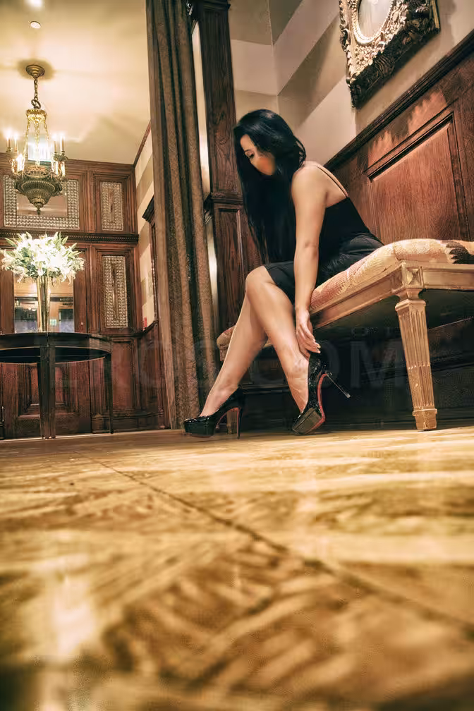Anita Nayler, photo 2