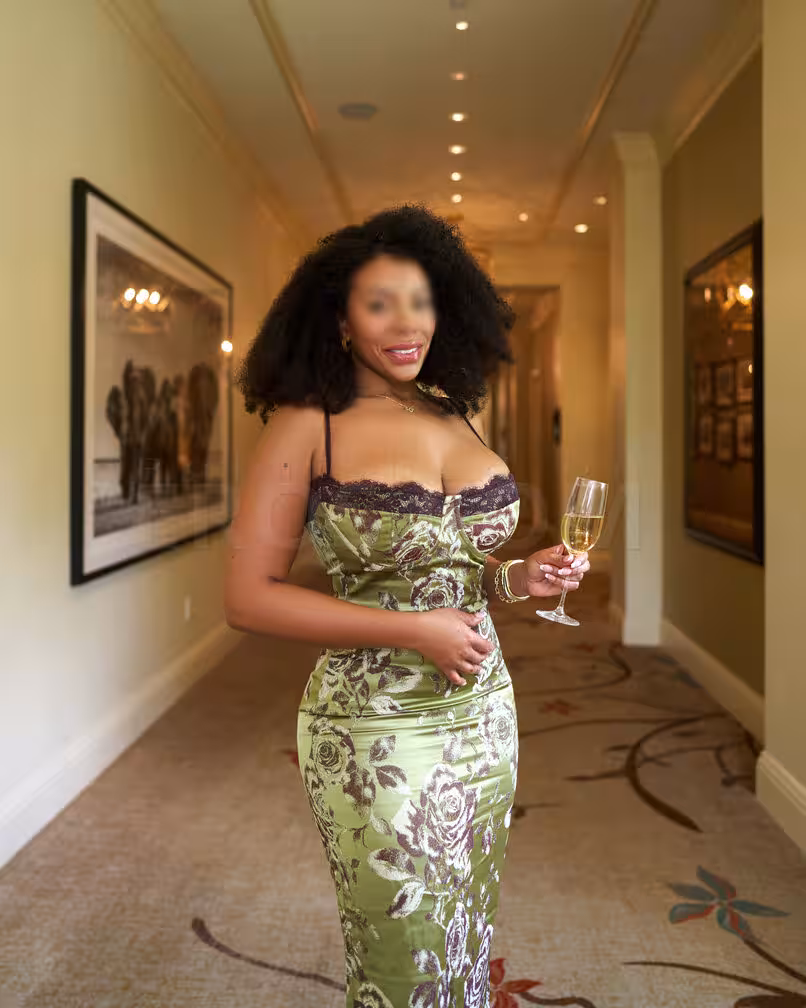 Sanaa Steele / Simone ArcherSimone Archer, photo 7