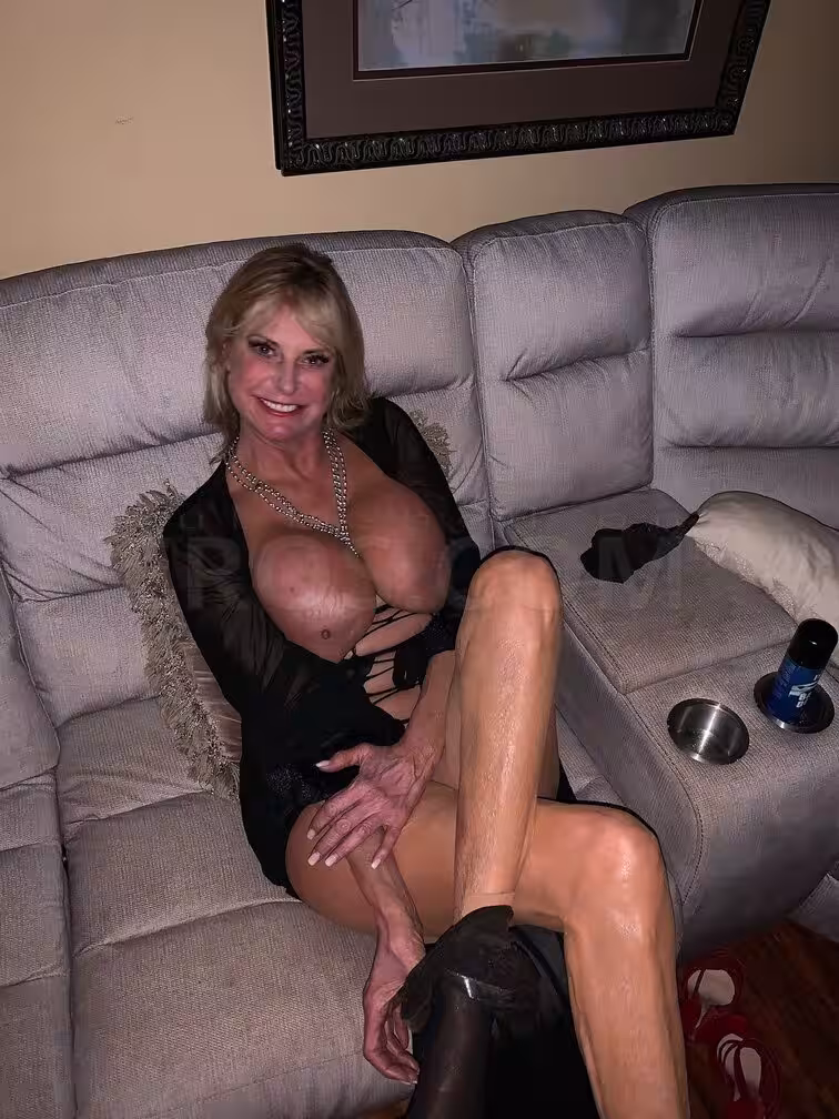 Samantha Summers, photo 5