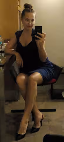 Viki, escort in Chicago, IL
