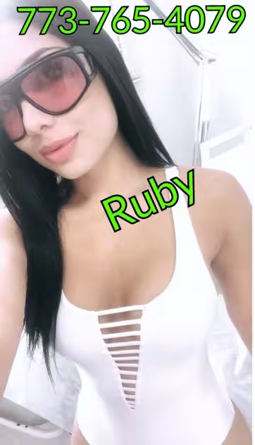 Victoria / Ruby, photo 4