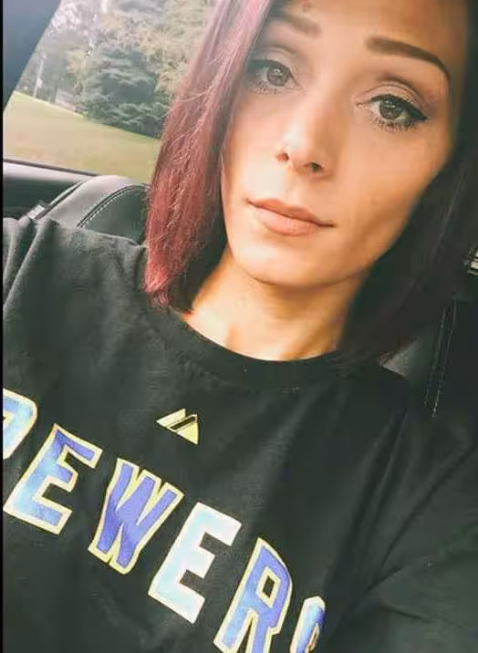 Dana, escort in Milwaukee, WI