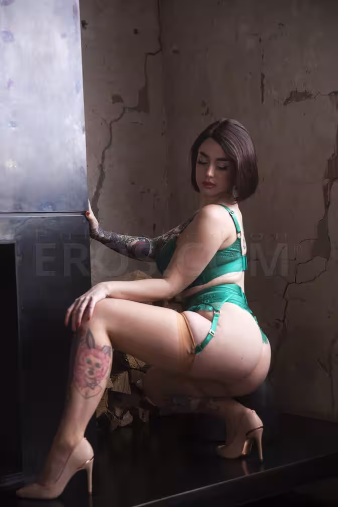 Robyn Wilde, escort in Chicago, IL